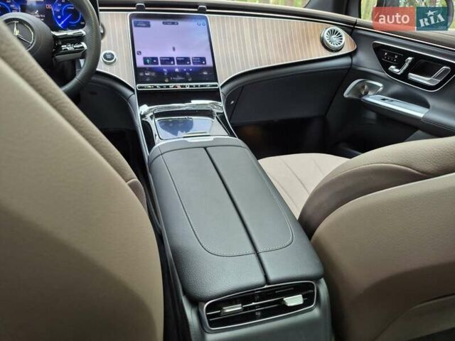 Черный Мерседес EQE SUV, объемом двигателя 0 л и пробегом 22 тыс. км за 52700 $, фото 27 на Automoto.ua