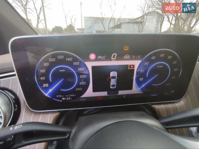 Черный Мерседес EQE SUV, объемом двигателя 0 л и пробегом 4 тыс. км за 50999 $, фото 2 на Automoto.ua