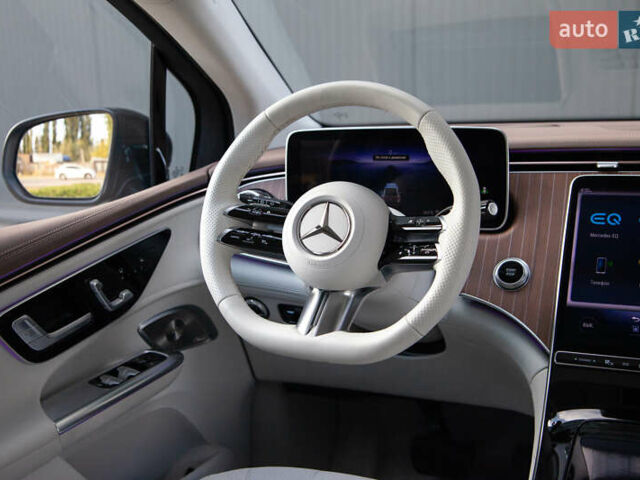 Чорний Мерседес EQE SUV, об'ємом двигуна 0 л та пробігом 15 тис. км за 51900 $, фото 16 на Automoto.ua