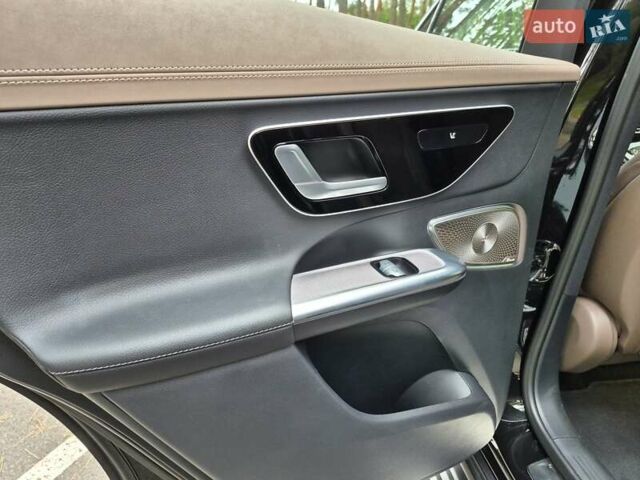Черный Мерседес EQE SUV, объемом двигателя 0 л и пробегом 22 тыс. км за 52700 $, фото 24 на Automoto.ua
