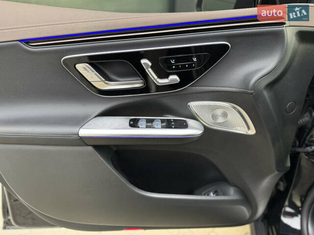Чорний Мерседес EQE SUV, об'ємом двигуна 0 л та пробігом 37 тис. км за 47999 $, фото 39 на Automoto.ua