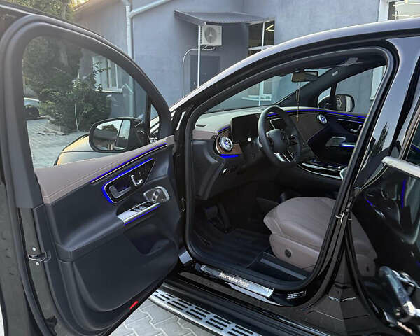 Черный Мерседес EQE SUV, объемом двигателя 0 л и пробегом 25 тыс. км за 53000 $, фото 6 на Automoto.ua