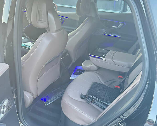 Черный Мерседес EQE SUV, объемом двигателя 0 л и пробегом 25 тыс. км за 53000 $, фото 11 на Automoto.ua