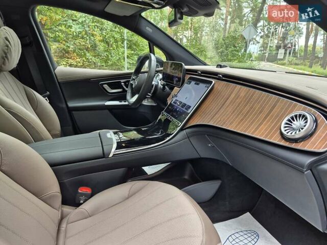 Черный Мерседес EQE SUV, объемом двигателя 0 л и пробегом 22 тыс. км за 52700 $, фото 10 на Automoto.ua