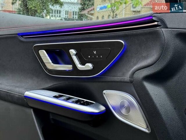 Черный Мерседес EQE SUV, объемом двигателя 0 л и пробегом 19 тыс. км за 74000 $, фото 35 на Automoto.ua