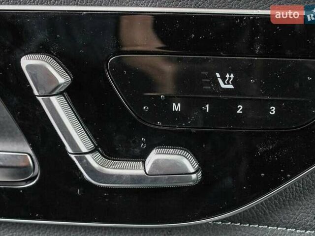 Чорний Мерседес EQE SUV, об'ємом двигуна 0 л та пробігом 6 тис. км за 21500 $, фото 18 на Automoto.ua