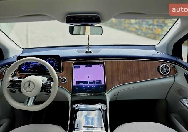 Коричневый Мерседес EQE SUV, объемом двигателя 0 л и пробегом 27 тыс. км за 48500 $, фото 12 на Automoto.ua