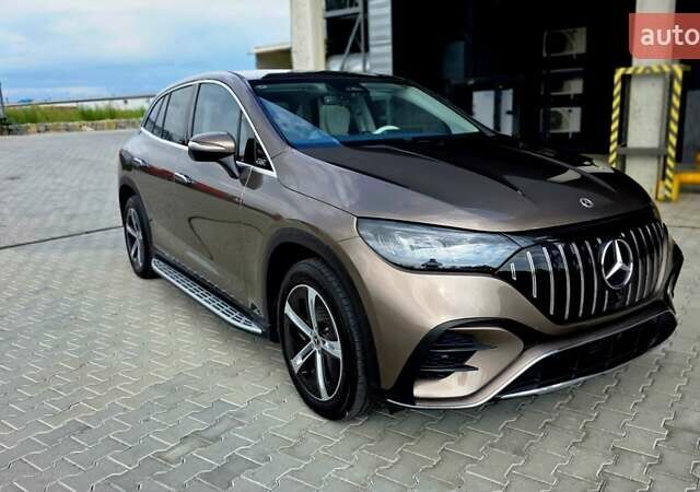 Коричневый Мерседес EQE SUV, объемом двигателя 0 л и пробегом 27 тыс. км за 48500 $, фото 5 на Automoto.ua