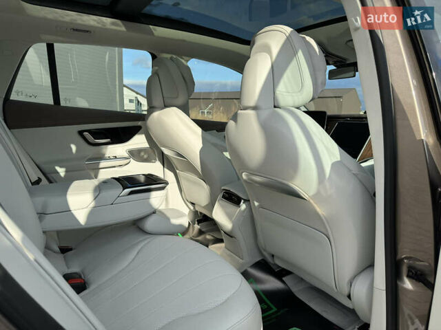 Коричневый Мерседес EQE SUV, объемом двигателя 0 л и пробегом 1 тыс. км за 54999 $, фото 74 на Automoto.ua