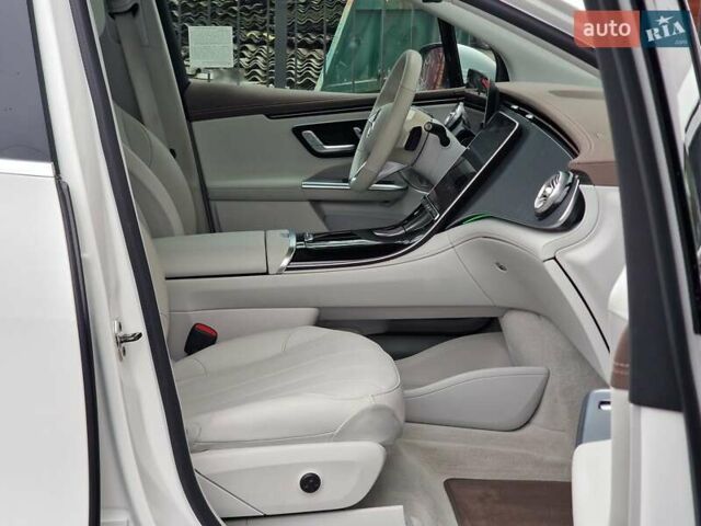 Мерседес EQE SUV, объемом двигателя 0 л и пробегом 24 тыс. км за 51990 $, фото 56 на Automoto.ua