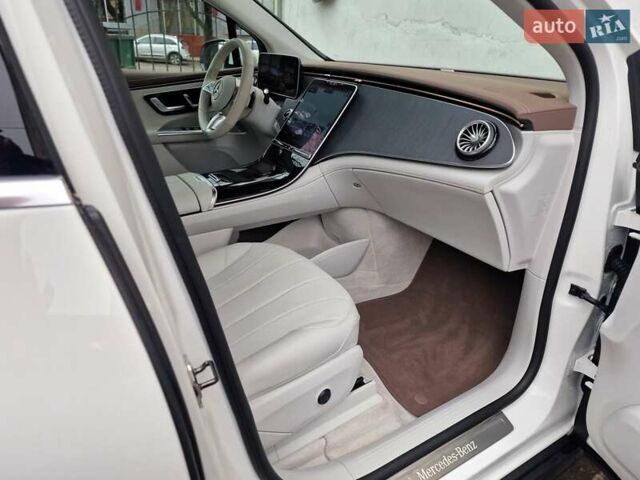Мерседес EQE SUV, объемом двигателя 0 л и пробегом 24 тыс. км за 51990 $, фото 52 на Automoto.ua
