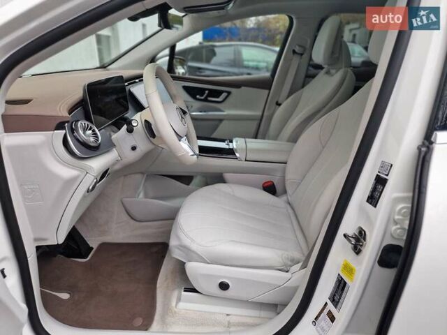 Мерседес EQE SUV, объемом двигателя 0 л и пробегом 24 тыс. км за 51990 $, фото 46 на Automoto.ua