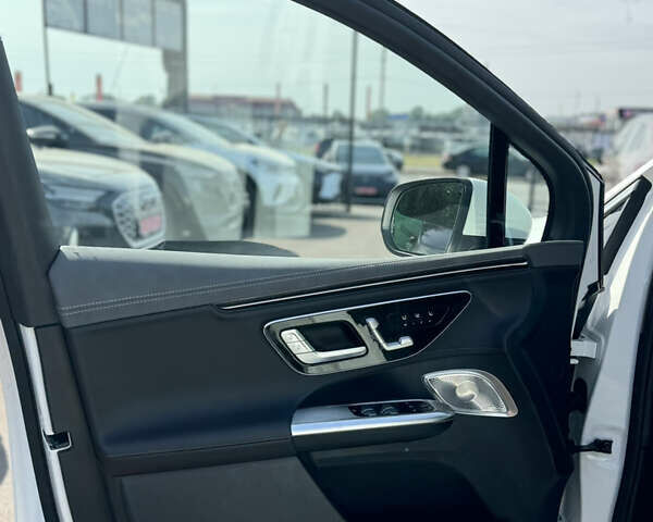Мерседес EQE SUV, объемом двигателя 0 л и пробегом 5 тыс. км за 54500 $, фото 35 на Automoto.ua