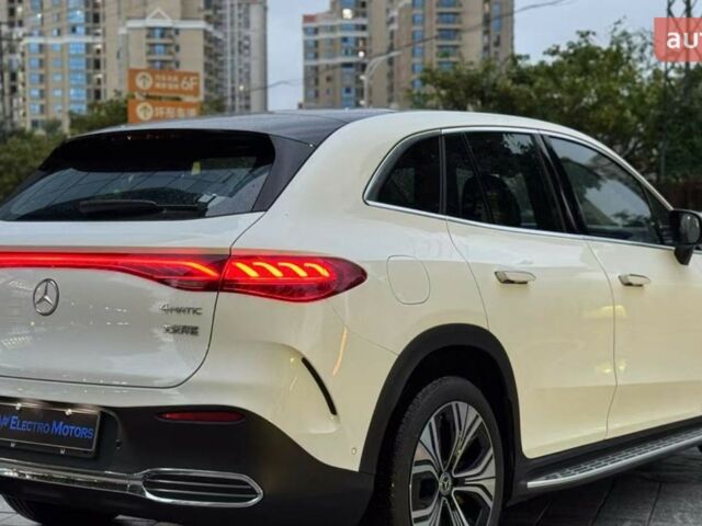 купити нове авто Мерседес EQE SUV 2024 року від офіційного дилера Максим Мерседес фото