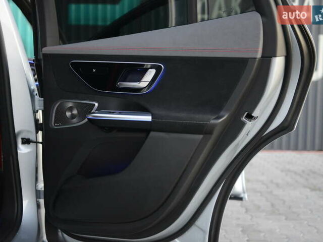 Серый Мерседес EQE SUV, объемом двигателя 0 л и пробегом 10 тыс. км за 100000 $, фото 39 на Automoto.ua