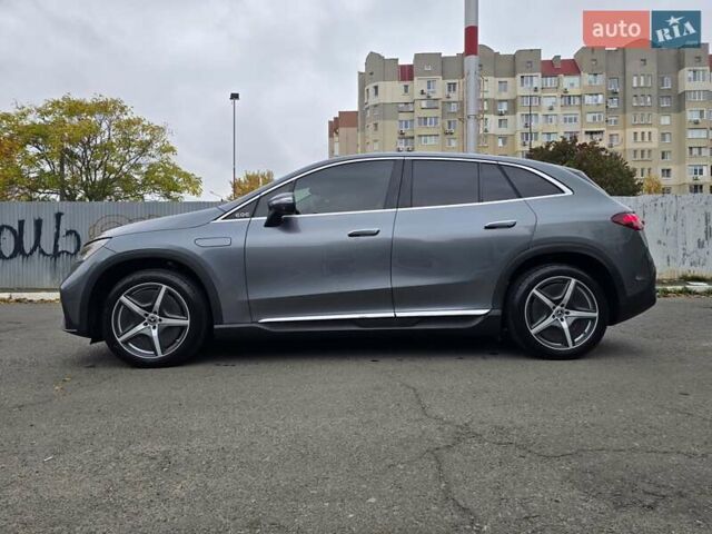 Серый Мерседес EQE SUV, объемом двигателя 0 л и пробегом 10 тыс. км за 51000 $, фото 18 на Automoto.ua