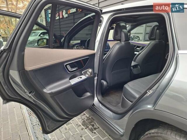 Серый Мерседес EQE SUV, объемом двигателя 0 л и пробегом 7 тыс. км за 57900 $, фото 23 на Automoto.ua
