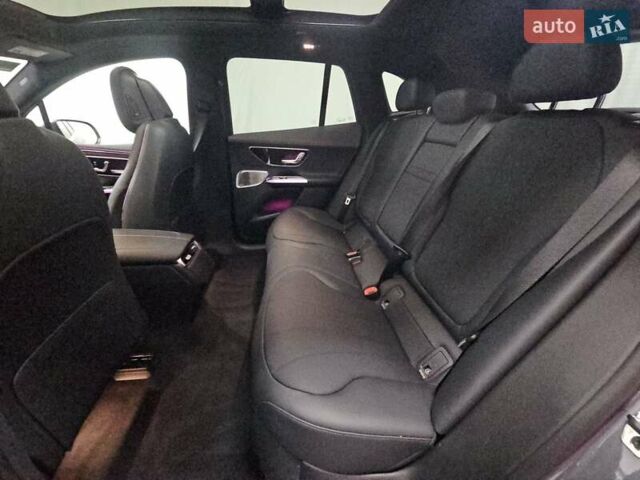 Серый Мерседес EQE SUV, объемом двигателя 0 л и пробегом 5 тыс. км за 56000 $, фото 9 на Automoto.ua