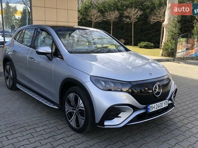 Серый Мерседес EQE SUV, объемом двигателя 0 л и пробегом 23 тыс. км за 53800 $, фото 10 на Automoto.ua