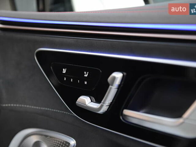 Серый Мерседес EQE SUV, объемом двигателя 0 л и пробегом 10 тыс. км за 100000 $, фото 43 на Automoto.ua