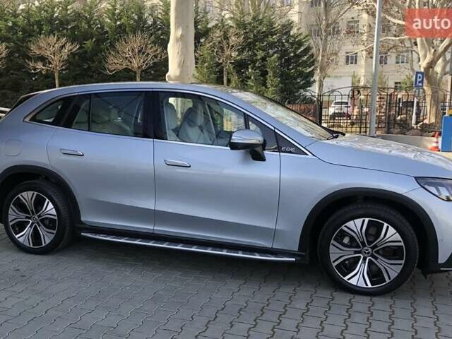 Серый Мерседес EQE SUV, объемом двигателя 0 л и пробегом 23 тыс. км за 53800 $, фото 2 на Automoto.ua