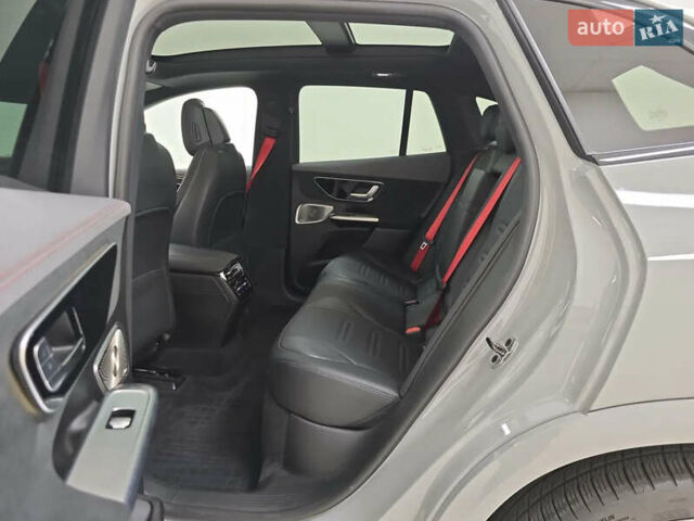 Сірий Мерседес EQE SUV, об'ємом двигуна 0 л та пробігом 16 тис. км за 109999 $, фото 21 на Automoto.ua
