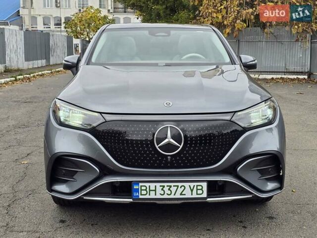 Серый Мерседес EQE SUV, объемом двигателя 0 л и пробегом 10 тыс. км за 51000 $, фото 4 на Automoto.ua