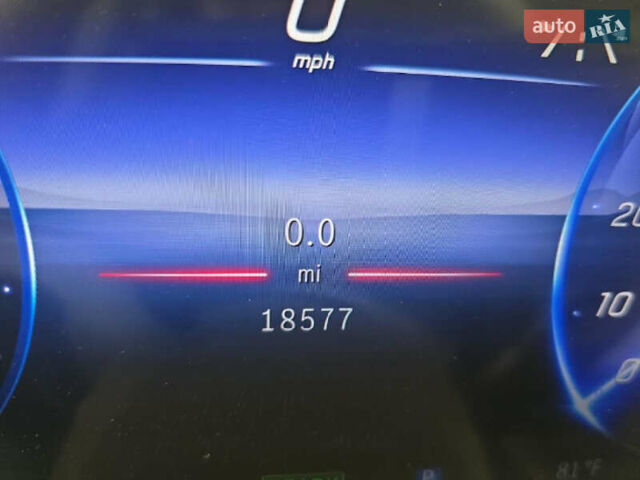 Сірий Мерседес EQE SUV, об'ємом двигуна 0 л та пробігом 29 тис. км за 43000 $, фото 18 на Automoto.ua