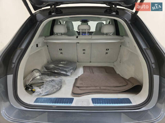 Сірий Мерседес EQE SUV, об'ємом двигуна 0 л та пробігом 29 тис. км за 43000 $, фото 12 на Automoto.ua