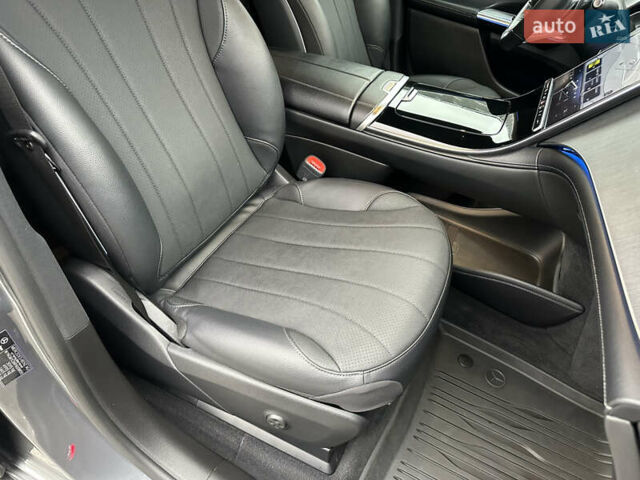 Серый Мерседес EQE SUV, объемом двигателя 0 л и пробегом 108 тыс. км за 55000 $, фото 19 на Automoto.ua