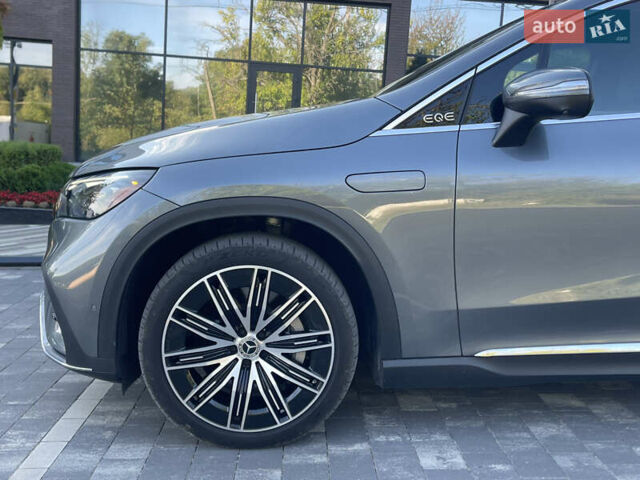 Серый Мерседес EQE SUV, объемом двигателя 0 л и пробегом 8 тыс. км за 53499 $, фото 11 на Automoto.ua