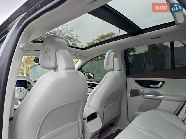 Серый Мерседес EQE SUV, объемом двигателя 0 л и пробегом 10 тыс. км за 51000 $, фото 34 на Automoto.ua