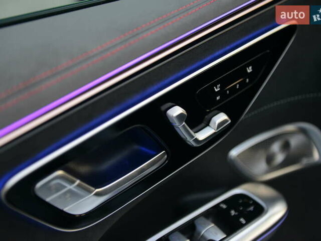 Серый Мерседес EQE SUV, объемом двигателя 0 л и пробегом 10 тыс. км за 100000 $, фото 32 на Automoto.ua