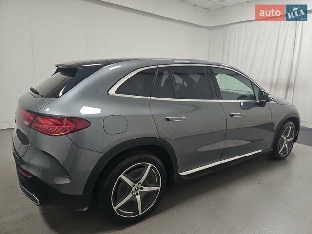 Серый Мерседес EQE SUV, объемом двигателя 0 л и пробегом 5 тыс. км за 56000 $, фото 3 на Automoto.ua