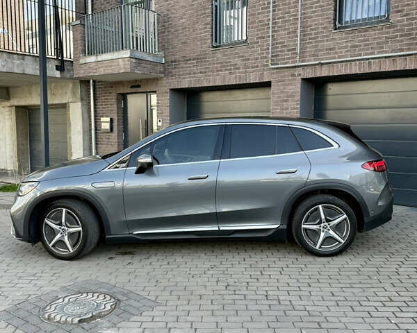 Сірий Мерседес EQE SUV, об'ємом двигуна 0 л та пробігом 16 тис. км за 51500 $, фото 6 на Automoto.ua