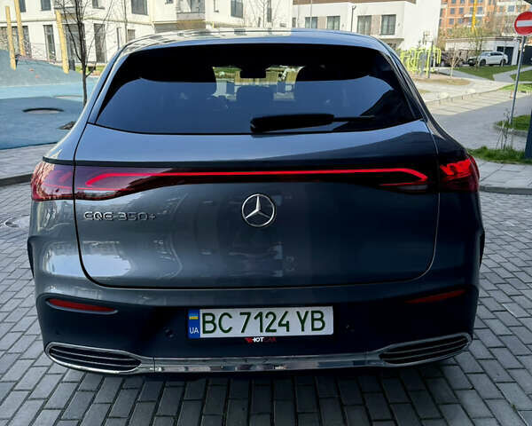 Сірий Мерседес EQE SUV, об'ємом двигуна 0 л та пробігом 16 тис. км за 51500 $, фото 4 на Automoto.ua