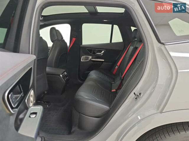 Сірий Мерседес EQE SUV, об'ємом двигуна 0 л та пробігом 16 тис. км за 109999 $, фото 4 на Automoto.ua
