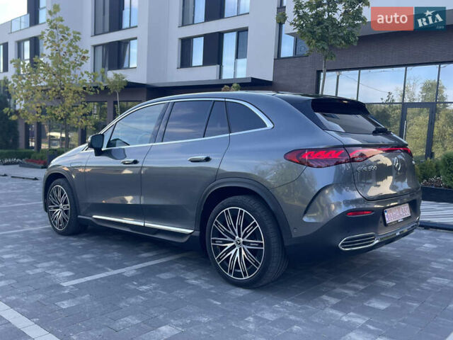 Серый Мерседес EQE SUV, объемом двигателя 0 л и пробегом 8 тыс. км за 53499 $, фото 14 на Automoto.ua