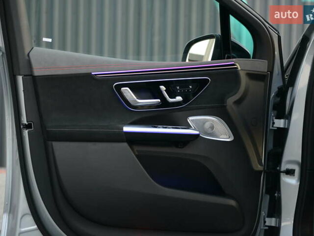 Серый Мерседес EQE SUV, объемом двигателя 0 л и пробегом 10 тыс. км за 100000 $, фото 30 на Automoto.ua