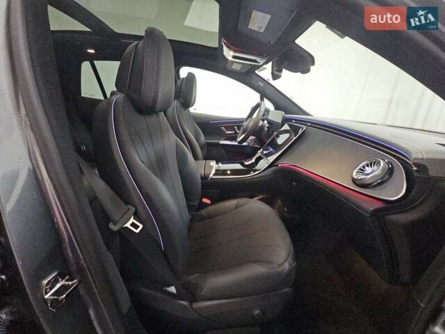 Серый Мерседес EQE SUV, объемом двигателя 0 л и пробегом 5 тыс. км за 56000 $, фото 7 на Automoto.ua