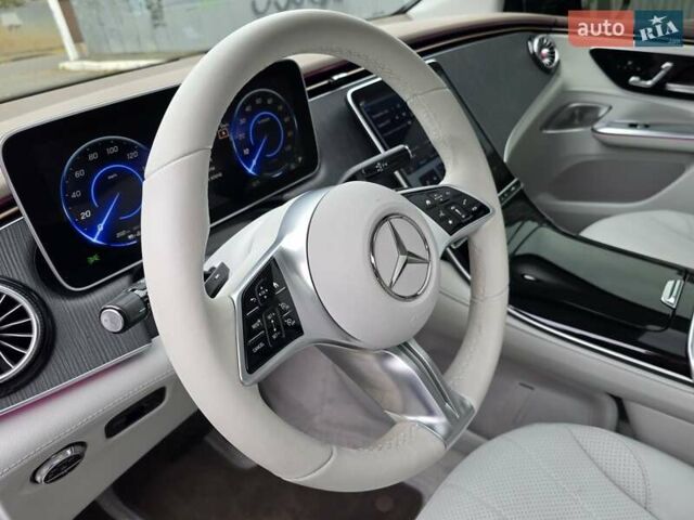 Серый Мерседес EQE SUV, объемом двигателя 0 л и пробегом 10 тыс. км за 51000 $, фото 33 на Automoto.ua