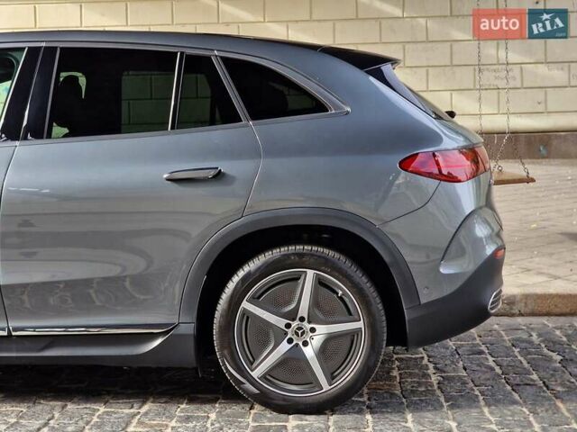 Серый Мерседес EQE SUV, объемом двигателя 0 л и пробегом 25 тыс. км за 49990 $, фото 19 на Automoto.ua