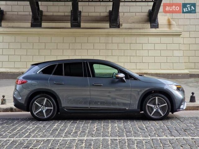 Серый Мерседес EQE SUV, объемом двигателя 0 л и пробегом 25 тыс. км за 49990 $, фото 23 на Automoto.ua