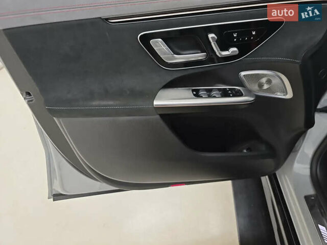 Сірий Мерседес EQE SUV, об'ємом двигуна 0 л та пробігом 16 тис. км за 109999 $, фото 13 на Automoto.ua