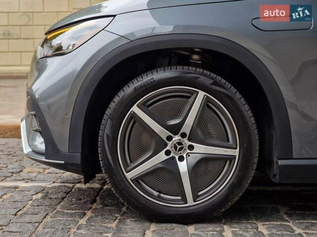 Серый Мерседес EQE SUV, объемом двигателя 0 л и пробегом 25 тыс. км за 49990 $, фото 43 на Automoto.ua