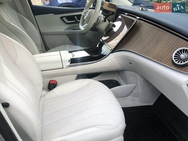 Серый Мерседес EQE SUV, объемом двигателя 0 л и пробегом 23 тыс. км за 53800 $, фото 19 на Automoto.ua