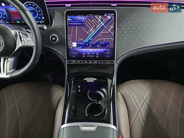 Серый Мерседес EQE SUV, объемом двигателя 0 л и пробегом 22 тыс. км за 56000 $, фото 9 на Automoto.ua