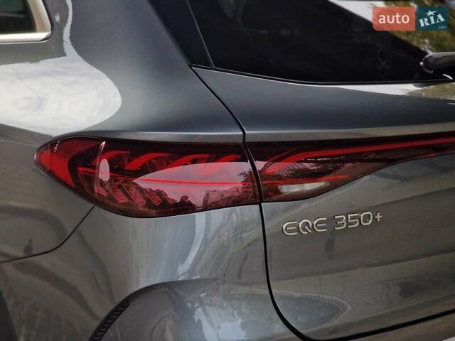 Серый Мерседес EQE SUV, объемом двигателя 0 л и пробегом 25 тыс. км за 49990 $, фото 31 на Automoto.ua