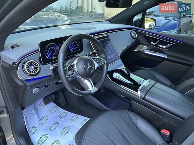 Сірий Мерседес EQE SUV, об'ємом двигуна 0 л та пробігом 35 тис. км за 49990 $, фото 20 на Automoto.ua