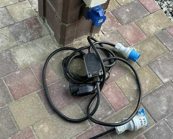 Сірий Мерседес EQE SUV, об'ємом двигуна 0 л та пробігом 23 тис. км за 44800 $, фото 20 на Automoto.ua